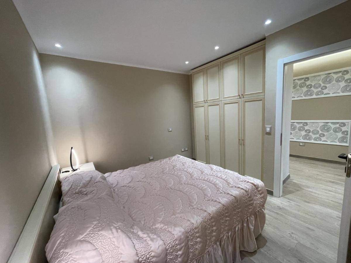 City Center Apartment 1 Tiranë Luaran gambar